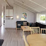 4 Star Holiday Home In Gelting Casa de Férias